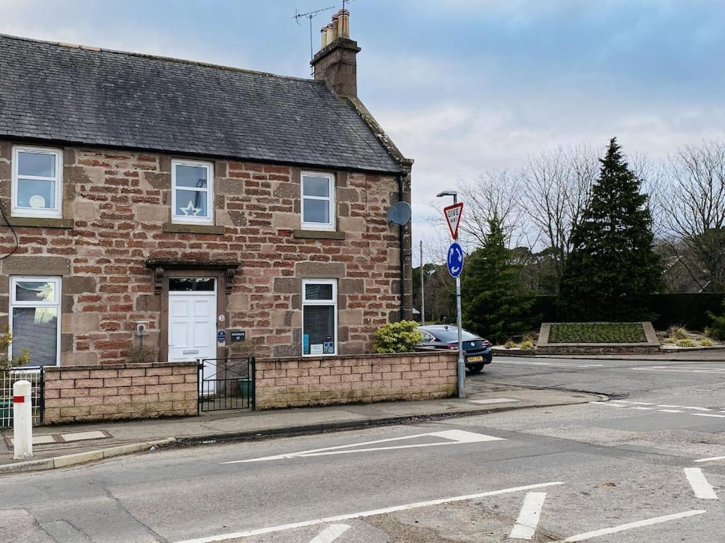 The Ramblers Rest - Whole Apartment - Pet Friendly - Close To Amenities And Walks Edzell Eksteriør billede